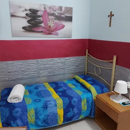 Domus Pacis Santa Chiara Casa Per Ferie Hotell