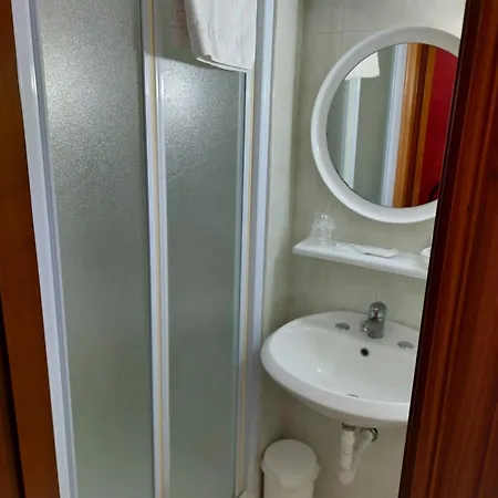 Hotell Domus Pacis Santa Chiara Casa Per Ferie