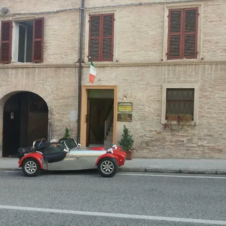 Hotell Domus Pacis Santa Chiara Casa Per Ferie 3*