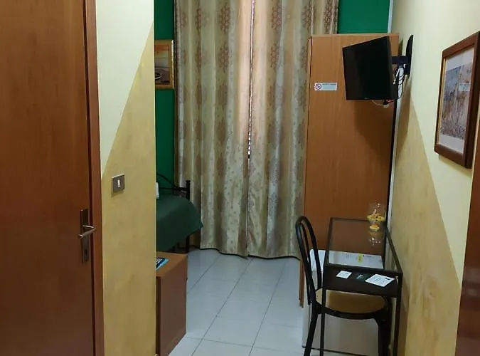 Domus Pacis Santa Chiara Casa Per Ferie Отель Лорето