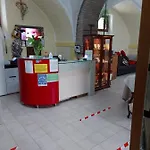 Domus Pacis Santa Chiara Casa Per Ferie Hotel