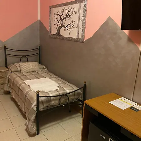 Domus Pacis Santa Chiara Casa Per Ferie 3*