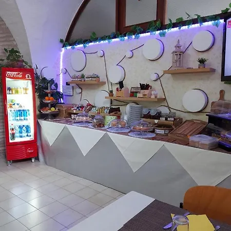 Domus Pacis Santa Chiara Casa Per Ferie Отель 3*