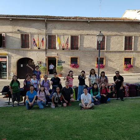 Domus Pacis Santa Chiara Casa Per Ferie 洛雷托